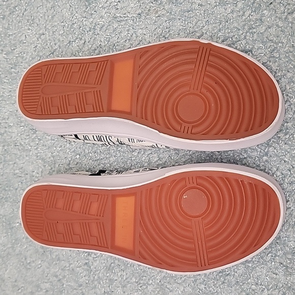 Hamilton Slip On Sneakers - Picture 5 of 5